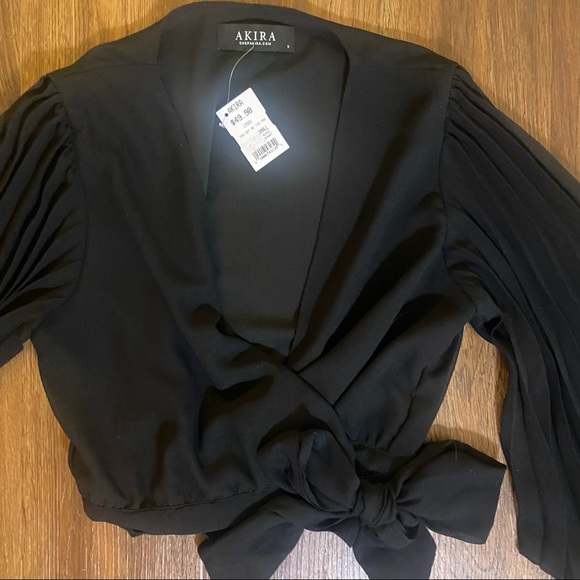 NWT Akira Tie Front Wrap Blouse - Picture 4 of 6